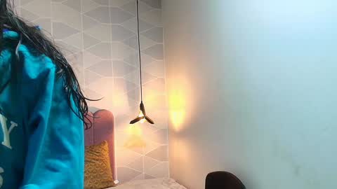 ABRIL MATTHEWS online show from January 15, 12:04 pm