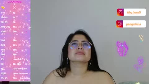 Snapshot of aby_luna_ chatting on December 4, 5:49 am aby_luna_ online show from December 4, 5:49 am