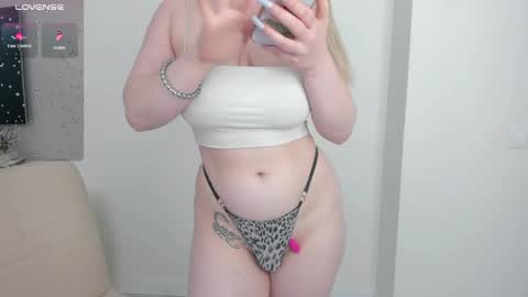 Anna FANSLY yesacid online show from April 12, 8:33 pm