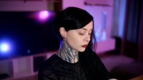 Snapshot of acid_pie chatting on October 16, 7:38 pm acid_pie online show from October 16, 7:38 pm