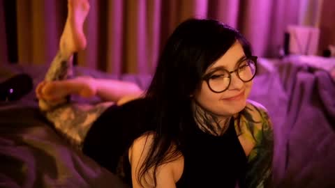 Snapshot of acid_pie chatting on December 29, 11:18 pm acid_pie online show from December 29, 11:18 pm