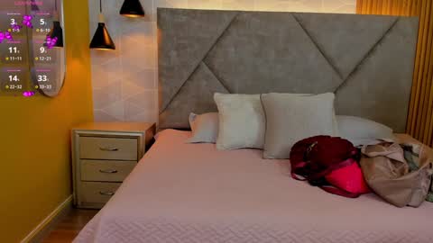 Antonella  online show from February 6, 11:20 am