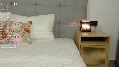 Akia online show from November 7, 8:42 am