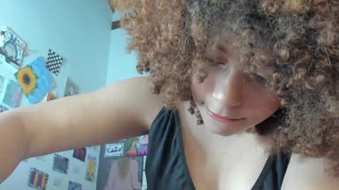 Snapshot of ada_gales_ chatting on December 7, 2:42 am Isa online show from December 7, 2:42 am