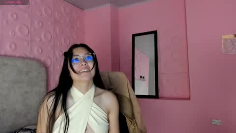 Adaira online show from May 4, 11:25 am