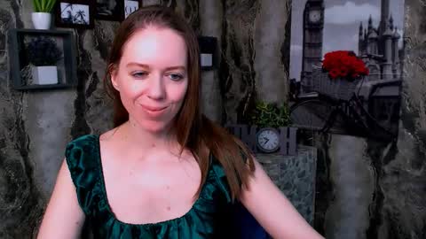 adamais_ online show from March 25, 11:13 am