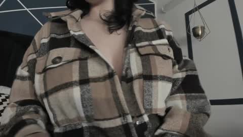 Ade  online show from January 29, 8:25 pm