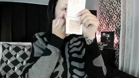 Ade  online show from April 17, 4:53 pm