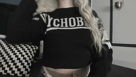 Ade  online show from January 30, 7:59 pm