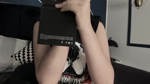 Ade  online show from February 25, 7:38 pm