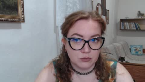 Adel online show from November 23, 11:45 am