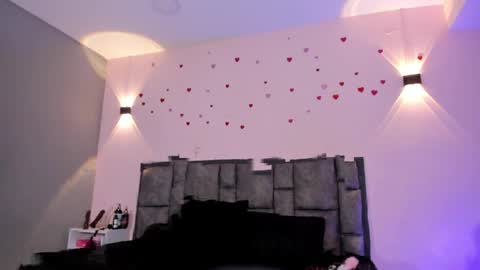 adela online show from April 6, 11:39 pm