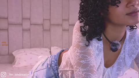 Andrea online show from April 10, 12:11 pm