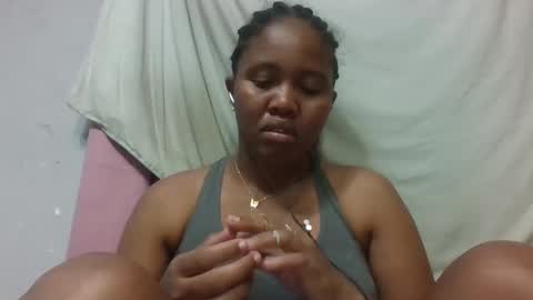 adelealy online show from February 4, 8:28 am