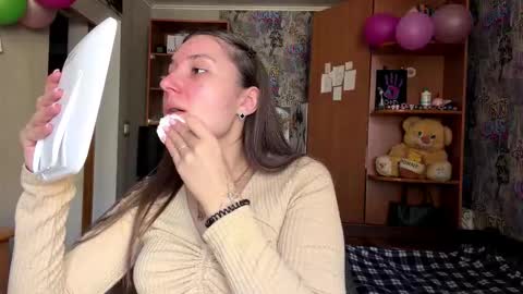 Poly online show from March 23, 9:15 am