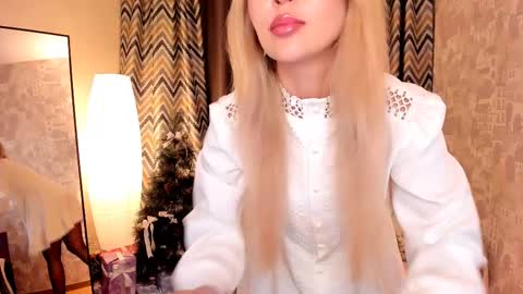 Adele online show from December 24, 7:17 am