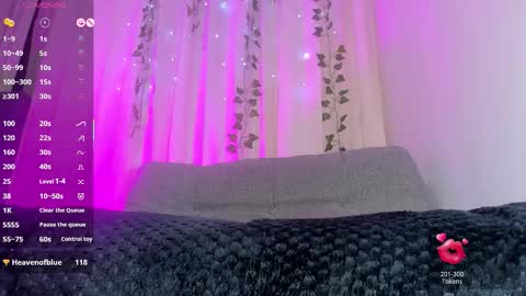 adelinaconte1 online show from January 18, 2:24 pm