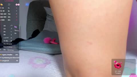adelinaconte1 online show from May 16, 12:02 am