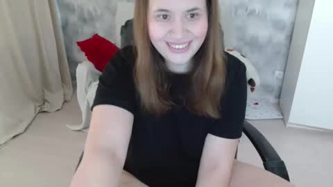 adelinalawson online show from February 5, 9:34 am