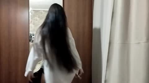 Anna online show from January 9, 3:27 pm