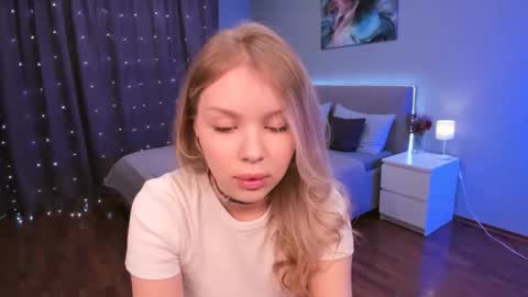 adelllovely online show from November 27, 11:13 am