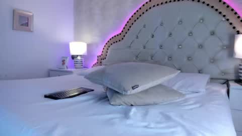 Im Adhara  online show from April 24, 10:12 pm