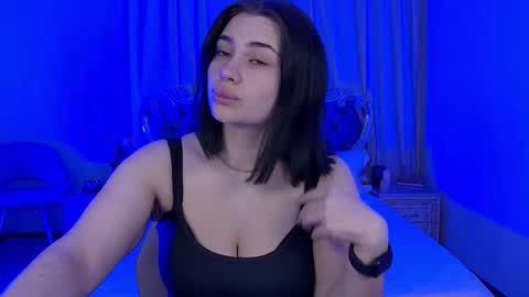 AdrianaTores online show from February 3, 7:18 pm