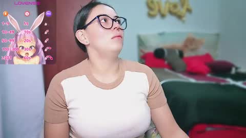 lia online show from June 9, 3:06 am
