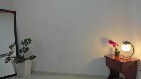 Lorena online show from September 25, 3:00 pm