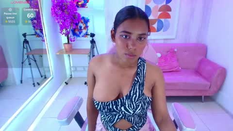 afrodita_loren online show from April 26, 3:15 am