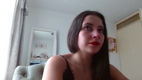 afrodithaa_ online show from March 12, 5:04 pm