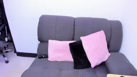 afroditta_hill online show from June 23, 3:26 am