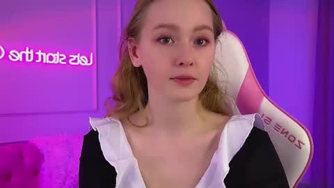 AgataFoxley online show from March 7, 6:59 pm