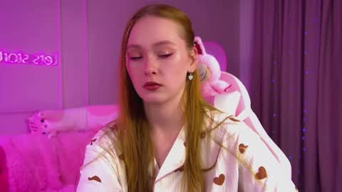 AgataFoxley online show from September 30, 7:08 pm