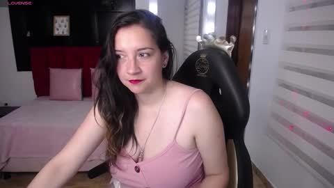 Agatha Bellucci  online show from September 16, 1:41 pm