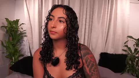 Val   inst  agatha clls online show from December 15, 7:19 pm