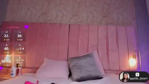 agatha_jener online show from April 16, 11:43 am