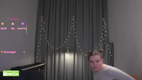 agatthgris online show from February 3, 9:29 pm