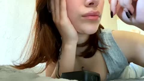 agness____ online show from September 16, 9:28 am