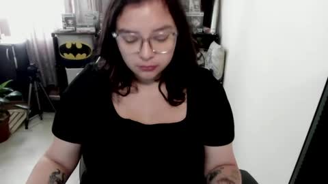 Catalina online show from April 11, 12:31 pm