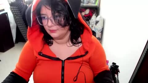 Catalina online show from October 18, 3:15 pm