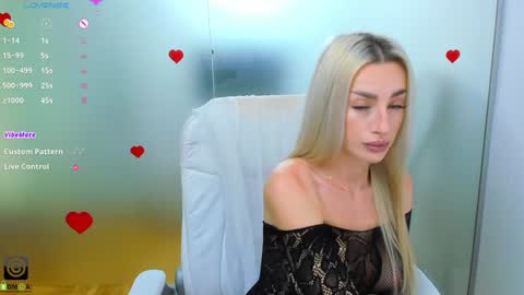 Allie  online show from October 28, 8:31 am