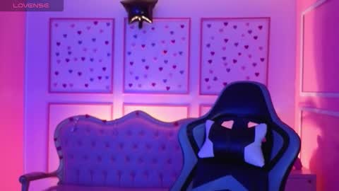 ailen online show from October 18, 3:09 am