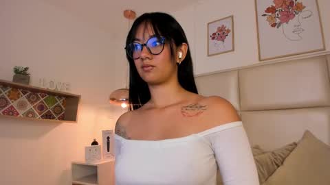 Aily Yozuko online show from February 13, 2:56 am