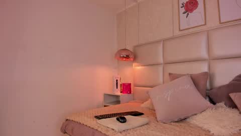 Aily Yozuko online show from October 10, 3:11 am