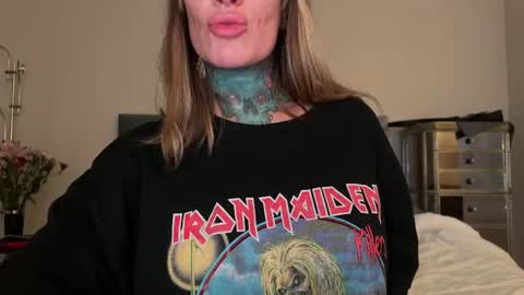 Airgead online show from February 25, 1:59 am