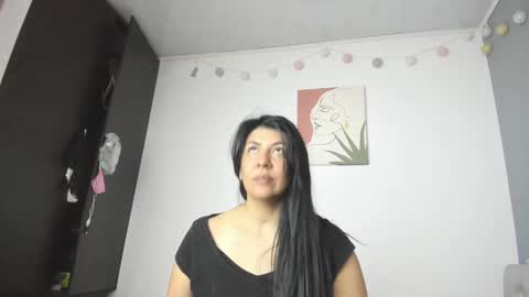 Katie   online show from January 13, 6:16 pm