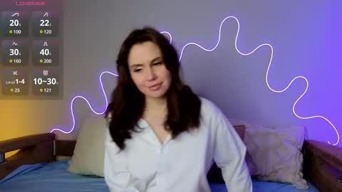 Aisha online show from March 5, 3:18 pm