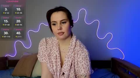 Aisha online show from March 4, 2:32 pm