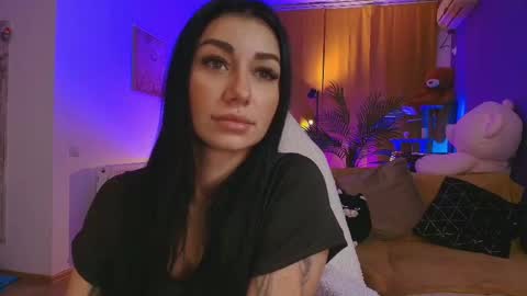 Lora online show from October 3, 9:47 am